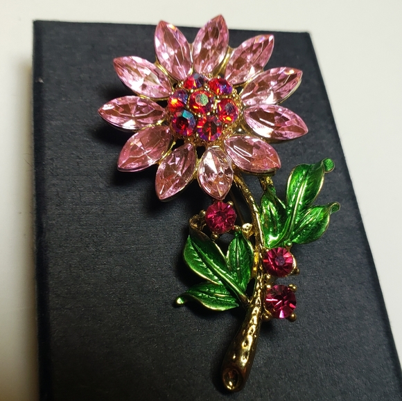 Rhinestone Flower Brooch - Picture 1 of 6